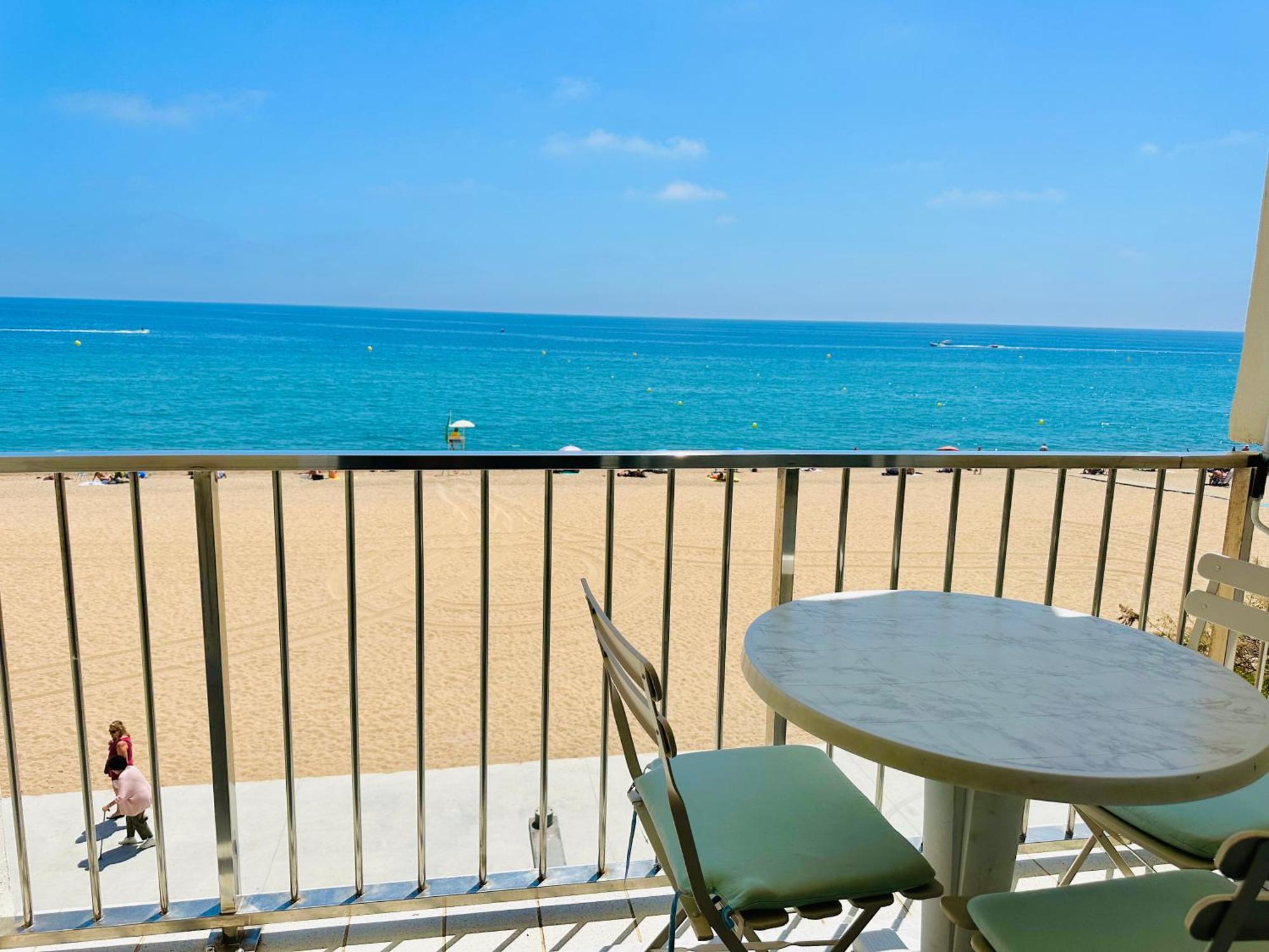 Investingspain Studio Beach Paradise Front Sea Views Swimming Pool Platja d'Aro Eksteriør bilde